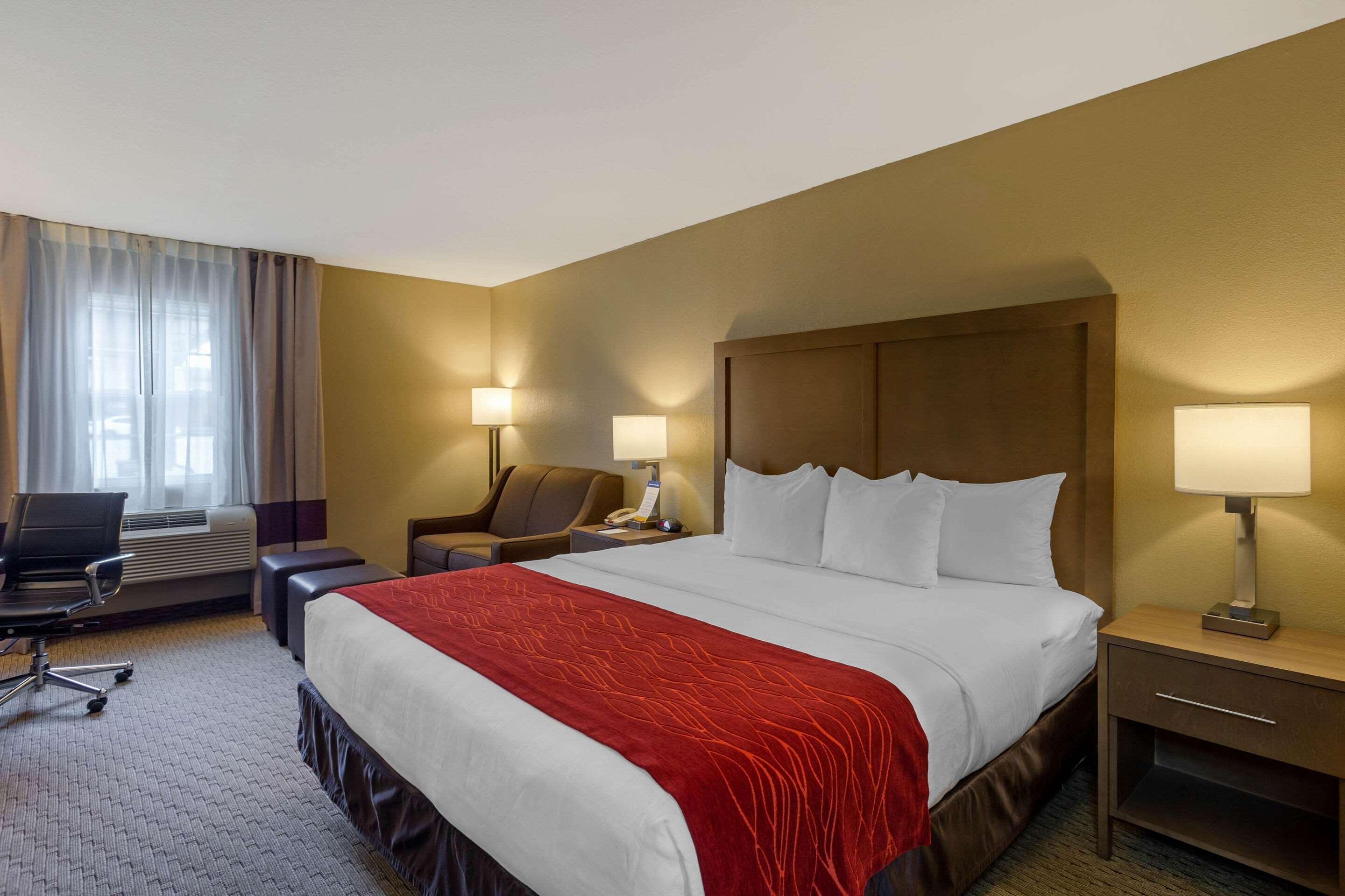 Comfort Inn Marshall Station Εξωτερικό φωτογραφία