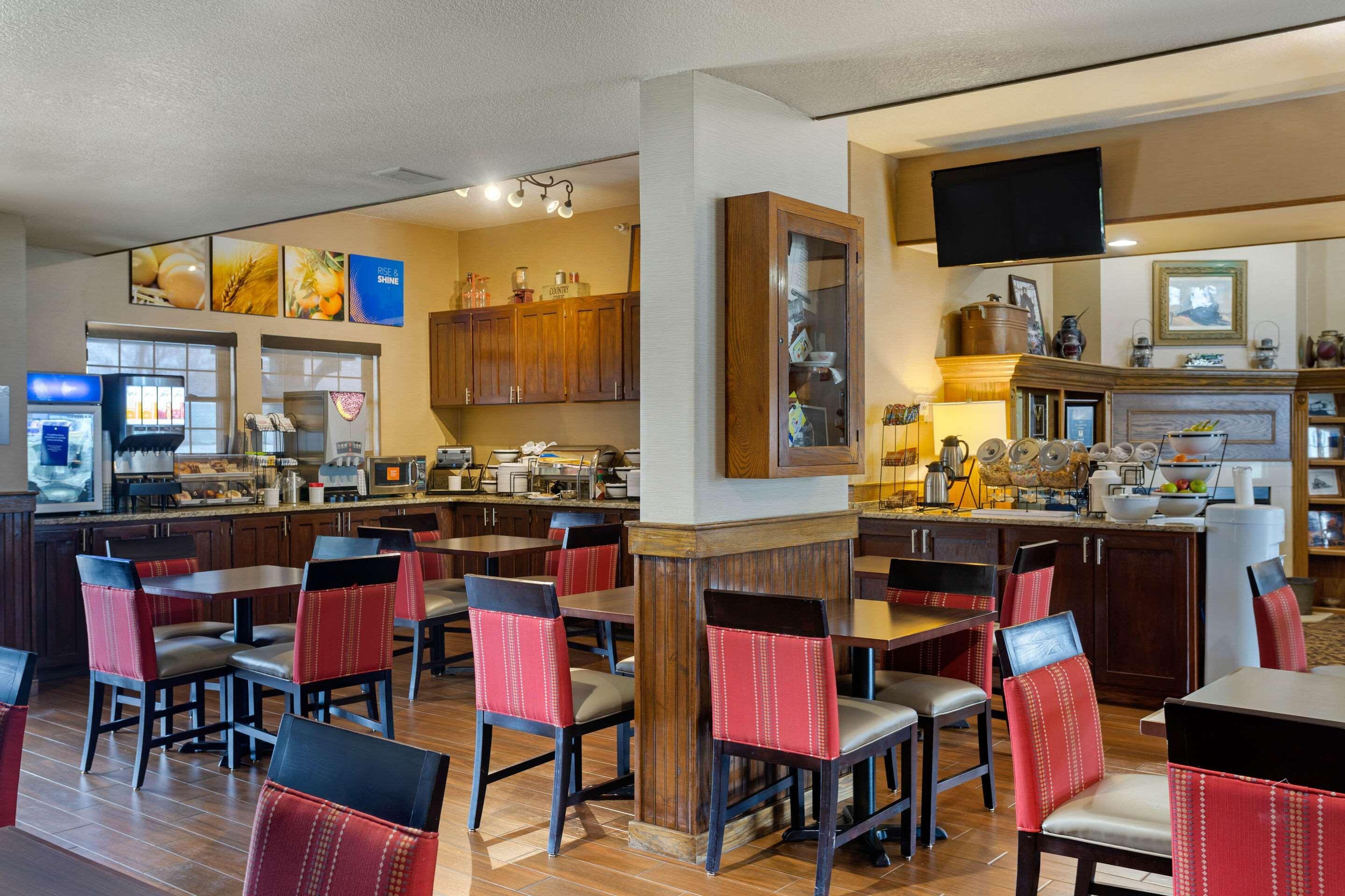 Comfort Inn Marshall Station Εξωτερικό φωτογραφία
