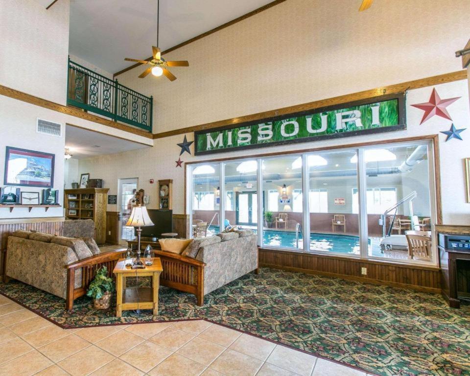 Comfort Inn Marshall Station Εξωτερικό φωτογραφία